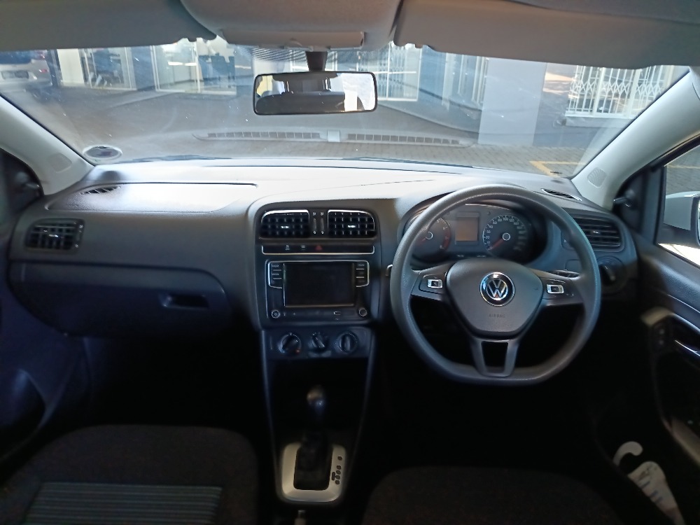 2024 POLO VIVO 1.6 COMFORTLINE TIP (5DR)