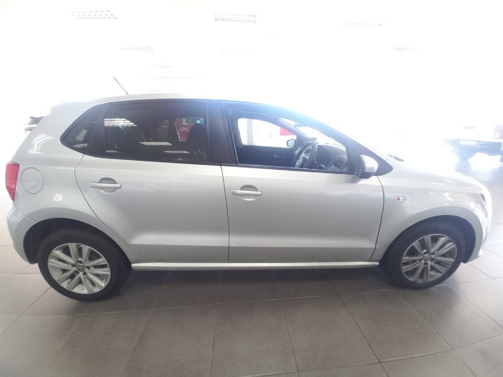 2024 POLO VIVO 1.6 COMFORTLINE TIP (5DR)