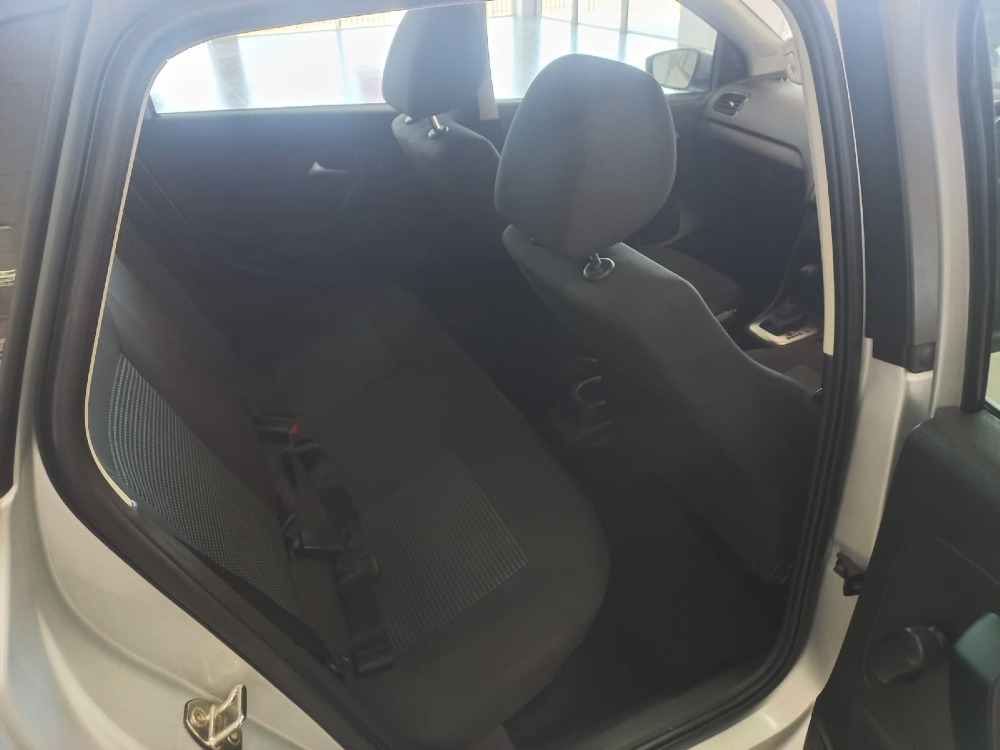 2024 POLO VIVO 1.6 COMFORTLINE TIP (5DR)