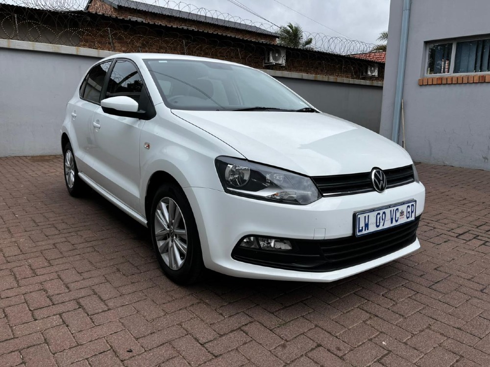 2024 POLO VIVO 1.6 COMFORTLINE TIP (5DR)