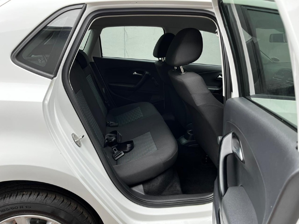 2024 POLO VIVO 1.6 COMFORTLINE TIP (5DR)